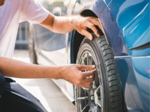 Automotive Parts Stores: Your One-Stop Shop for Car Maintenance Needs